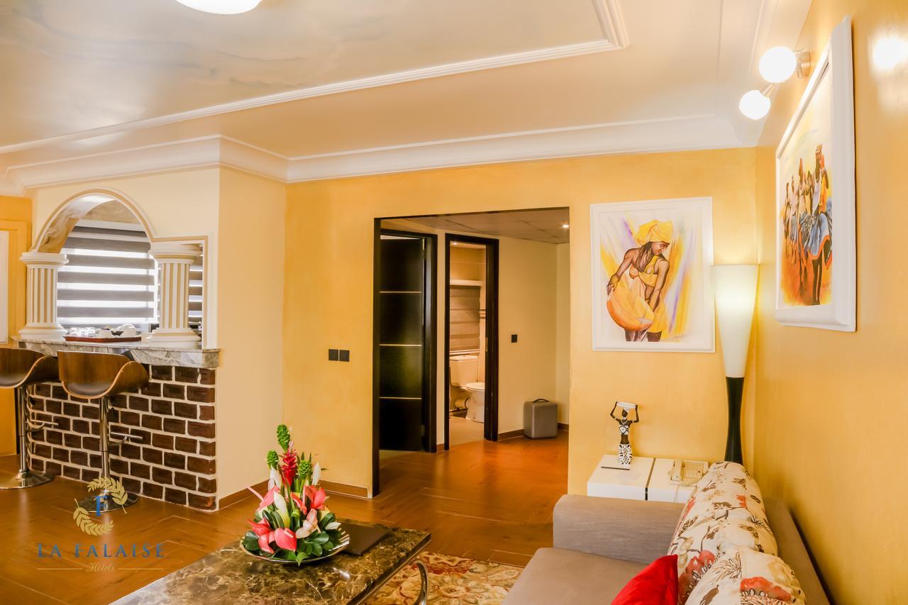 Hotel Residence La Falaise Douala Eksteriør bilde