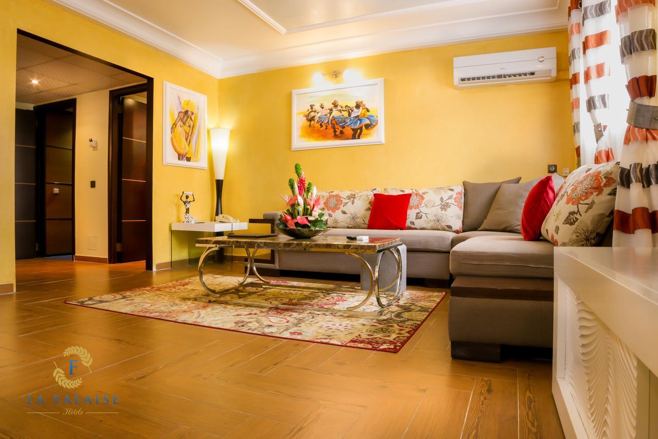 Hotel Residence La Falaise Douala Eksteriør bilde
