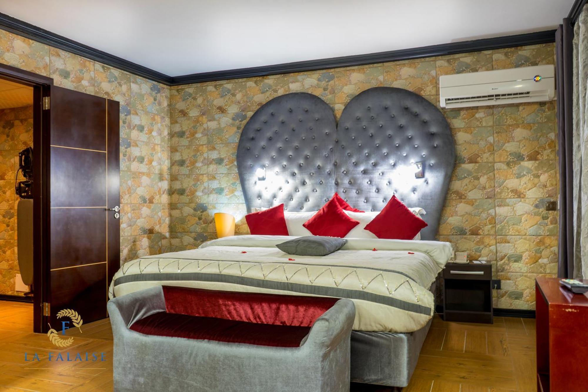 Hotel Residence La Falaise Douala Eksteriør bilde