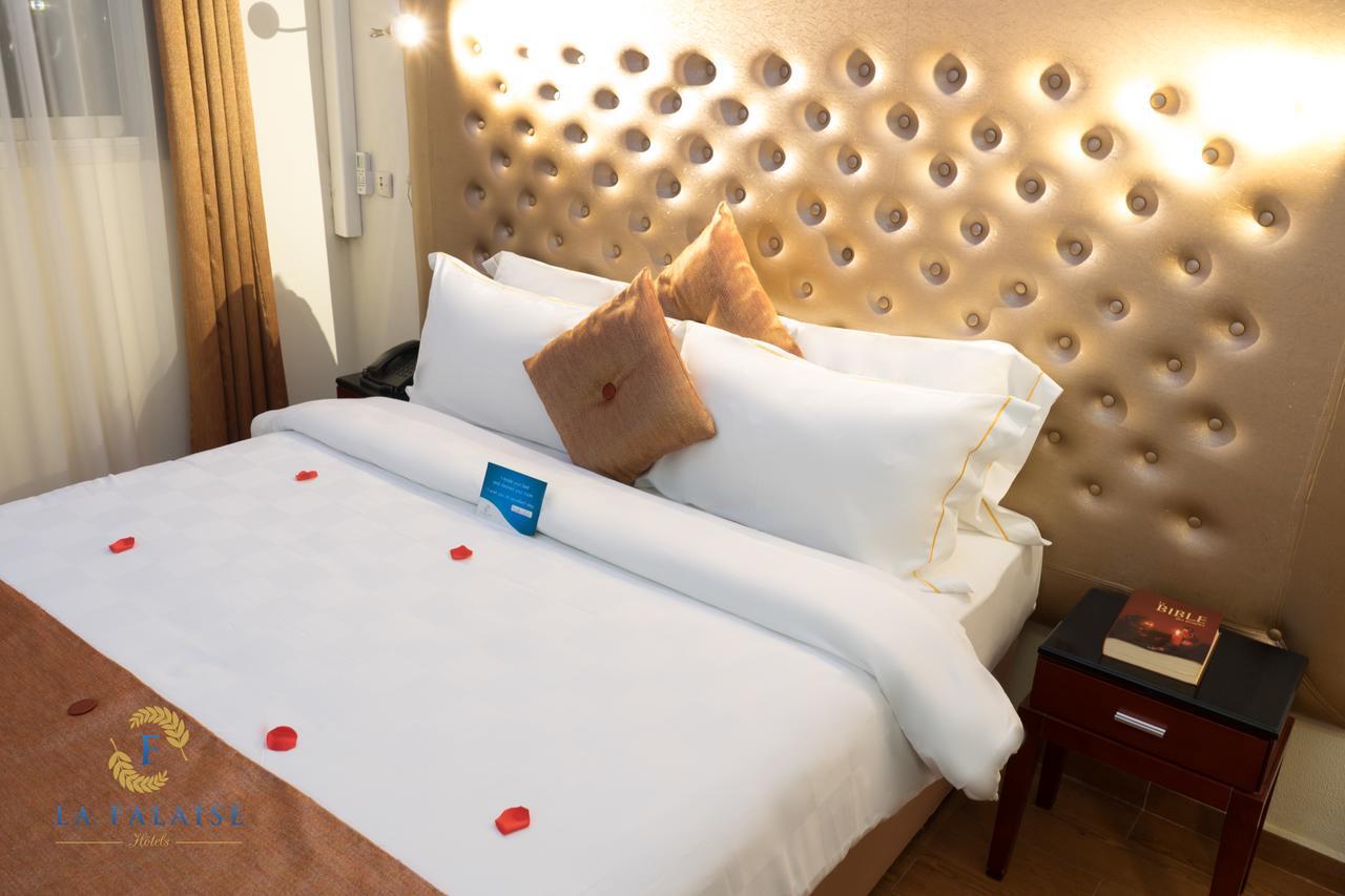 Hotel Residence La Falaise Douala Eksteriør bilde