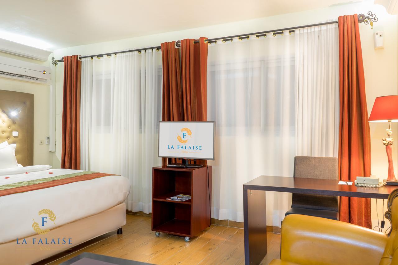 Hotel Residence La Falaise Douala Eksteriør bilde